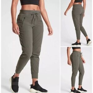 Athleta Trekkie North Jogger